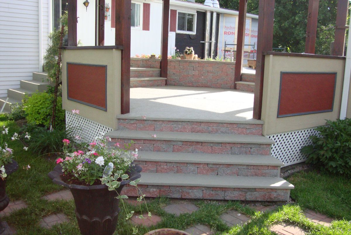 Réparation et recouvrement de béton de patios, trottoirs et balcons